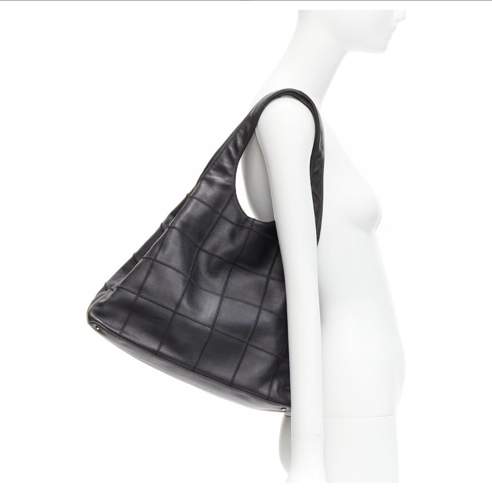 CHANEL Black butter soft  Shoulder Bag - Picture 15 of 15